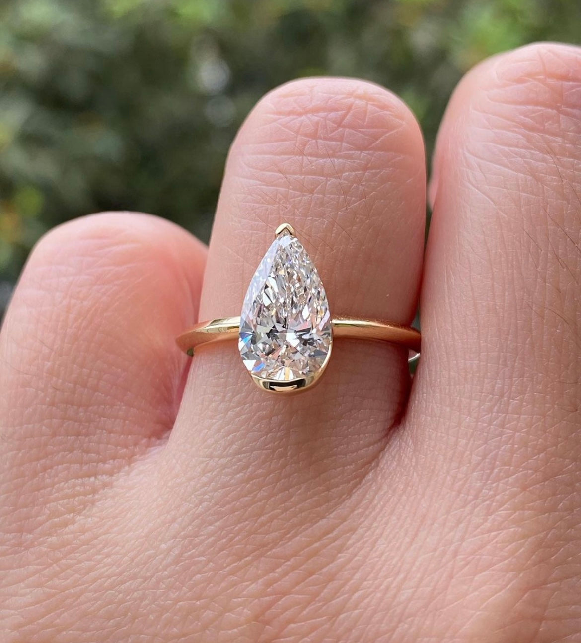 2 Carat Pear Lab Grown Diamond in 14Kt Gold Base