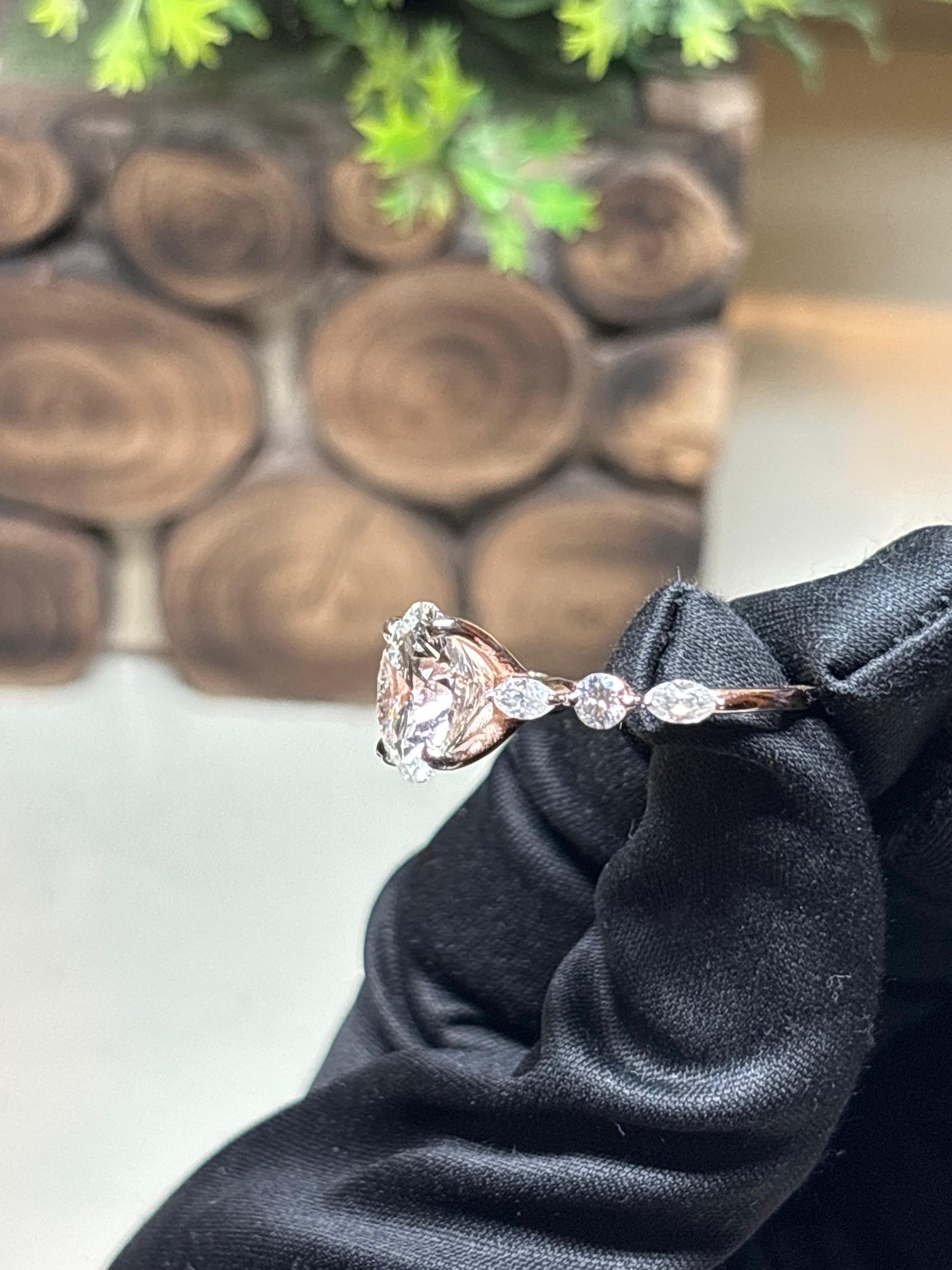 5 Carat Lab Grown Diamond Ring in 18Kt Hallmarked Rose Gold with EXOTIC Marquise Diamonds on Band 💎