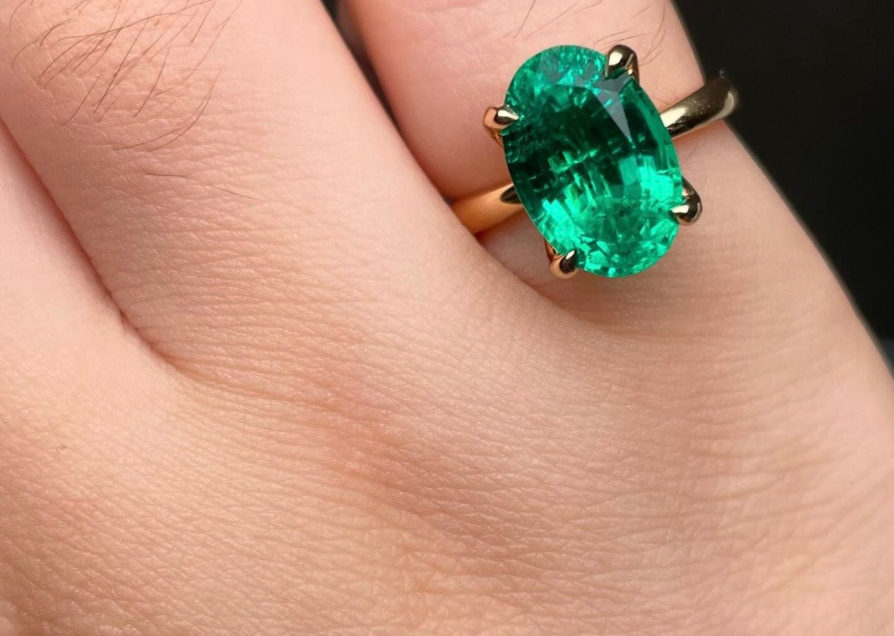 5 Carat Colombian Lab Grown Emerald Ring crafted in 18Kt Gold