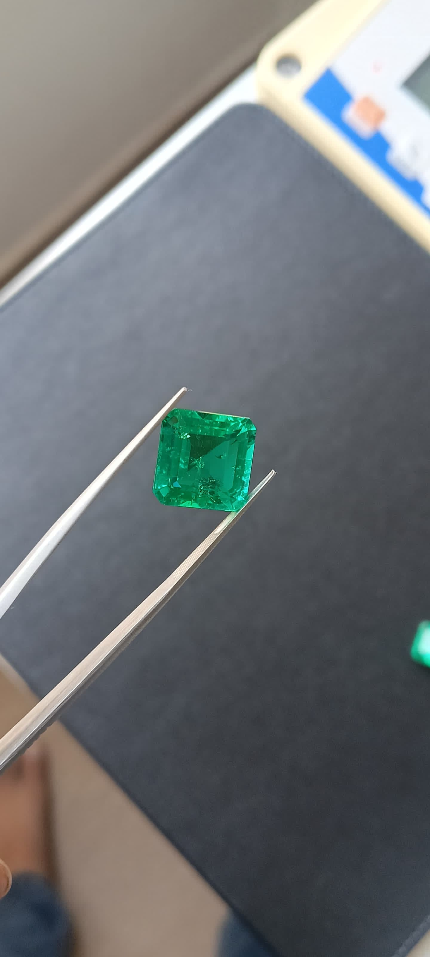 Octagon Square Emerald - Lab Grown Colombian Loose 8 Carat Piece