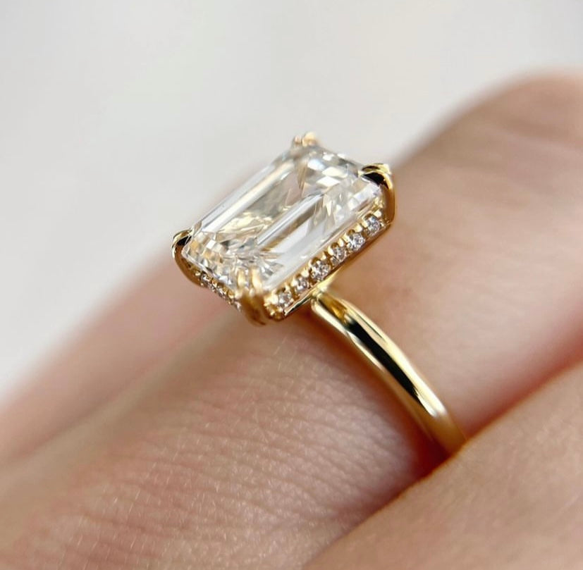 3 Carat Emerald Lab Grown Diamond on 18Kt Gold