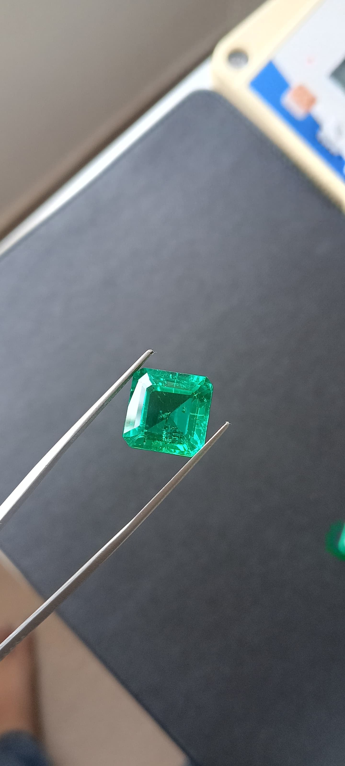 Octagon Square Emerald - Lab Grown Colombian Loose 8 Carat Piece